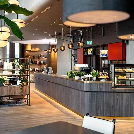 فندق Radisson Blu At Porsche Design Tower شتوتغارت