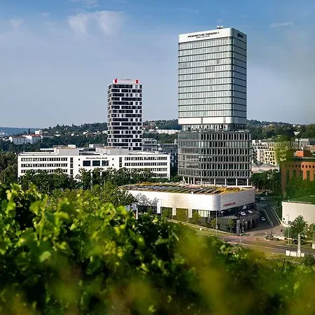 Radisson Blu At Porsche Design Tower * شتوتغارت