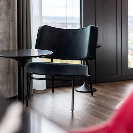 Radisson Blu At Porsche Design Tower Hotel Stuttgart