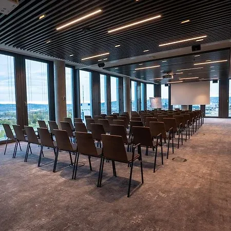 Radisson Blu At Porsche Design Tower Hotel Stuttgart