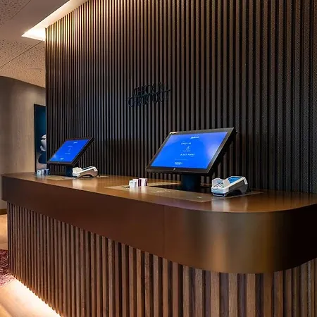 Hotel Radisson Blu At Porsche Design Tower Stuttgart